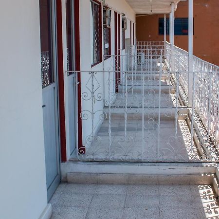 Oyo Hotel Rubi Zihuatanejo Exteriér fotografie