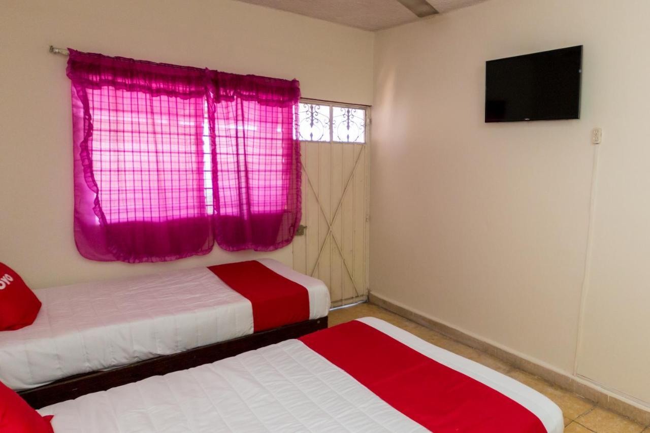 Oyo Hotel Rubi Zihuatanejo Exteriér fotografie