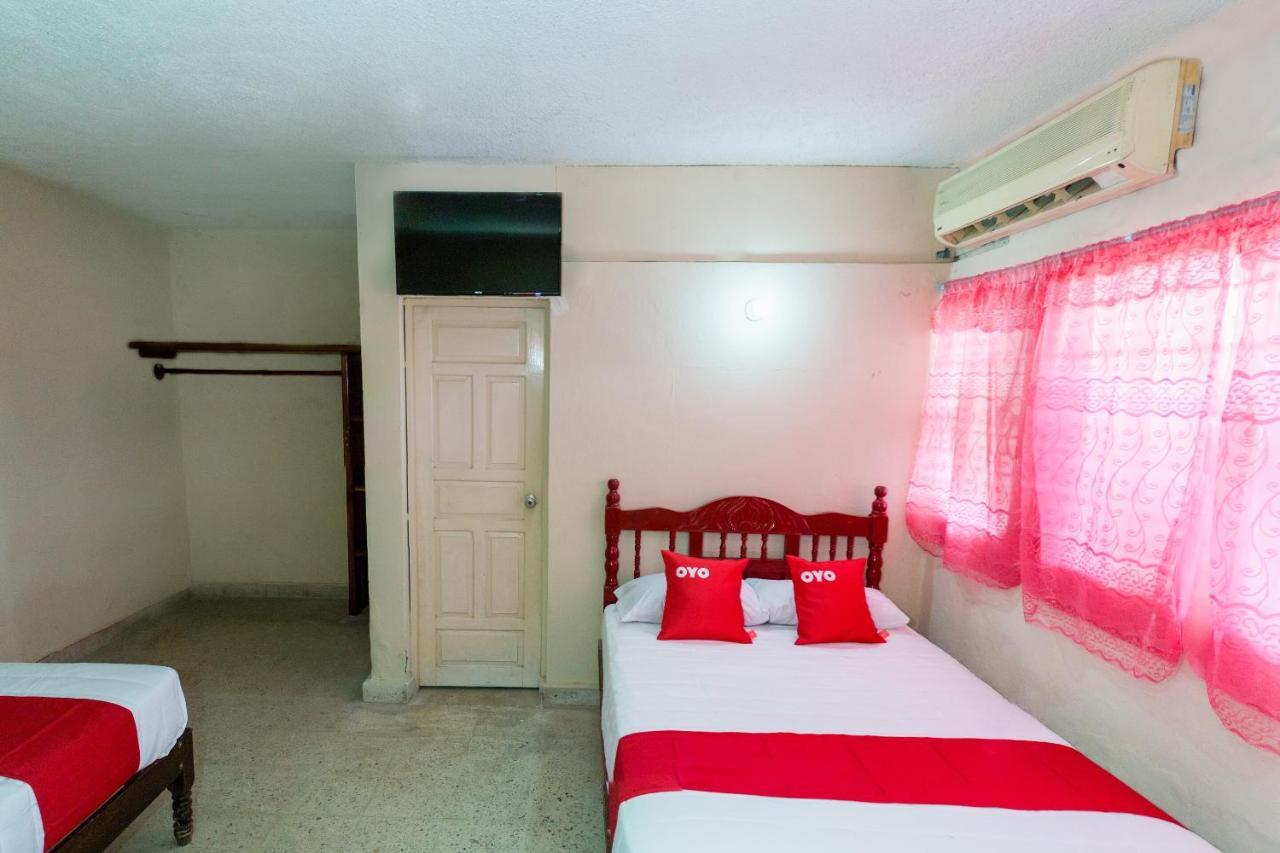 Oyo Hotel Rubi Zihuatanejo Exteriér fotografie