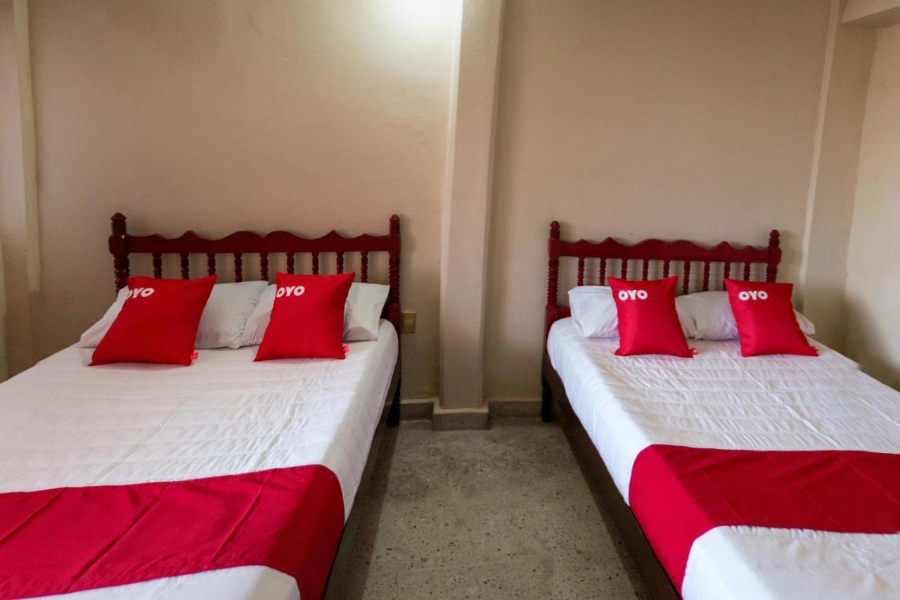 Oyo Hotel Rubi Zihuatanejo Exteriér fotografie