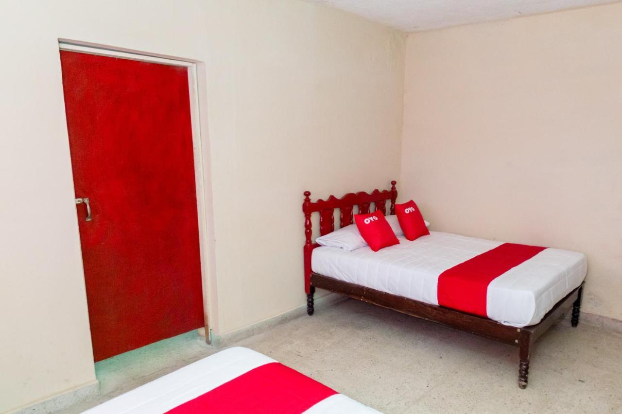 Oyo Hotel Rubi Zihuatanejo Exteriér fotografie